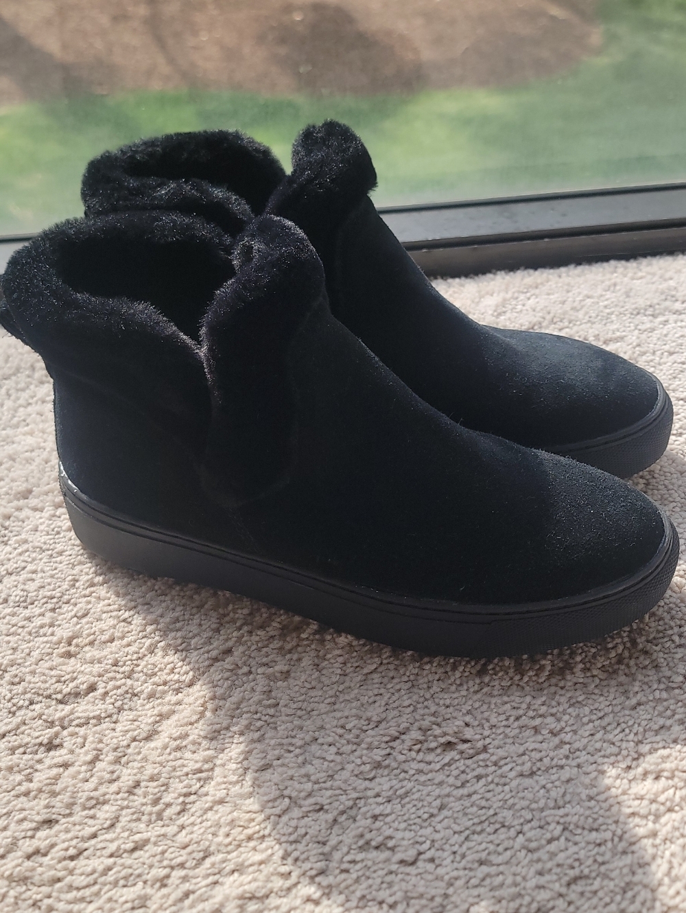 Cougar Women's Black Faux Fur Lined Slip-On Boots Waterproof